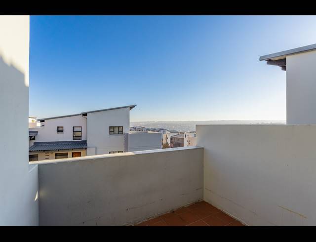 2 BEDROOM APARTMENT FOR SALE IN BARBEQUE DOWNS
